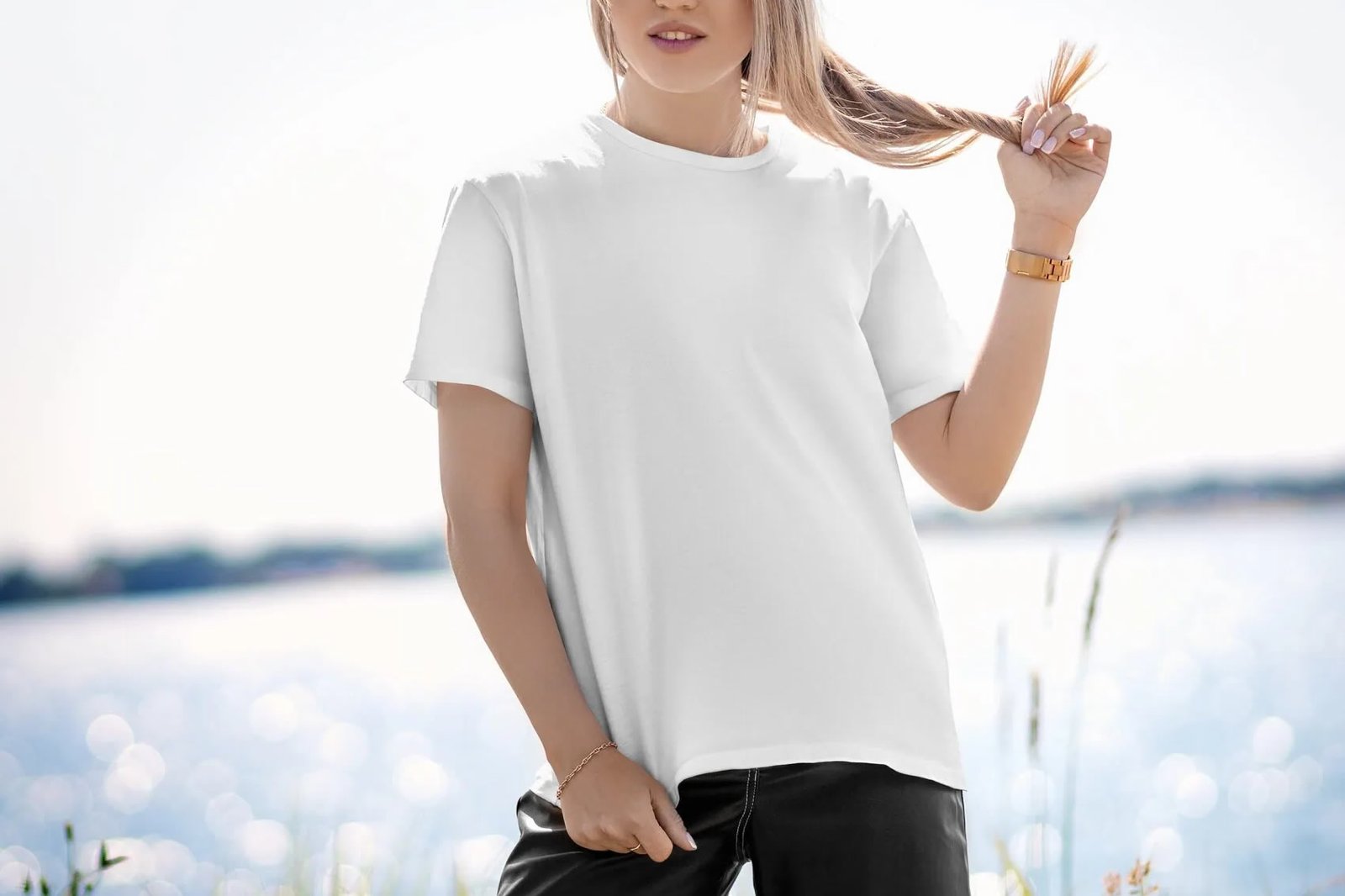 Camisetas femininas sustentáveis em algodão macio nos modelos cropped, gola redonda, gola V e gola alta