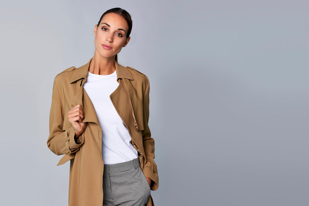 Look minimalista feminino com visual sofisticado