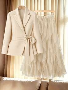 Blazer Alfaiataria com Laço + Saia Midi de Babados